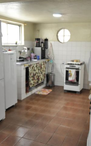 Casa para alugar com 450m², 4 quartos e 2 vagasCozinha