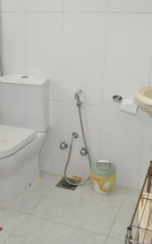 Casa para alugar com 450m², 4 quartos e 2 vagasBanheiro