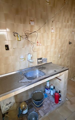 Casa à venda com 230m², 3 quartos e sem vaga Casa à venda com 230m², 3 quartos e sem vagaCozinha