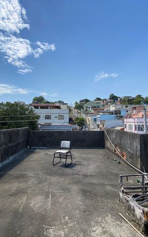 Casa à venda com 230m², 3 quartos e sem vaga Casa à venda com 230m², 3 quartos e sem vagaTerraço
