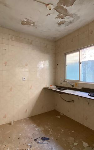 Casa à venda com 230m², 3 quartos e sem vaga Casa à venda com 230m², 3 quartos e sem vagaCozinha