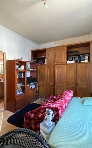 Casa à venda com 230m², 3 quartos e sem vaga Casa à venda com 230m², 3 quartos e sem vagaQuarto 1
