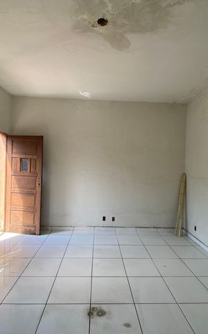 Casa à venda com 230m², 3 quartos e sem vaga Casa à venda com 230m², 3 quartos e sem vagaQuarto 2