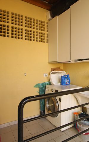 Casa à venda com 113m², 3 quartos e 2 vagasLavanderia