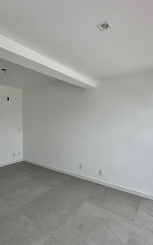 Apartamento à venda com 42m², 1 quarto e 1 vaga Apartamento à venda com 42m², 1 quarto e 1 vagaSacada Integrada