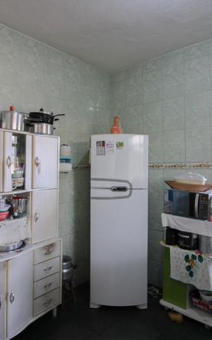 Casa à venda com 142m², 5 quartos e 3 vagas Casa à venda com 142m², 5 quartos e 3 vagasCozinha - Casa 1