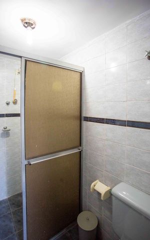 Casa para alugar com 186m², 4 quartos e 2 vagasBanheiro de serviço