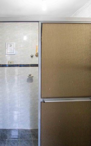 Casa para alugar com 186m², 4 quartos e 2 vagasBanheiro de serviço
