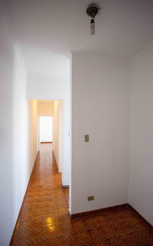 Casa para alugar com 186m², 4 quartos e 2 vagasCorredor