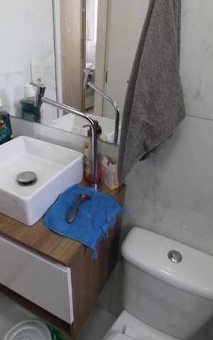 Apartamento à venda com 55m², 2 quartos e 2 vagasQuarto 1 - Banheiro