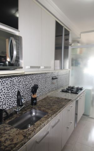 Apartamento à venda com 55m², 2 quartos e 2 vagasCozinha