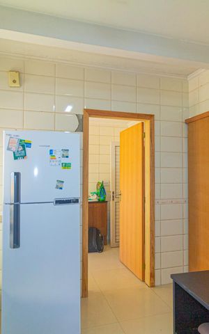 Casa para alugar com 148m², 4 quartos e 2 vagas Casa para alugar com 148m², 4 quartos e 2 vagasCozinha