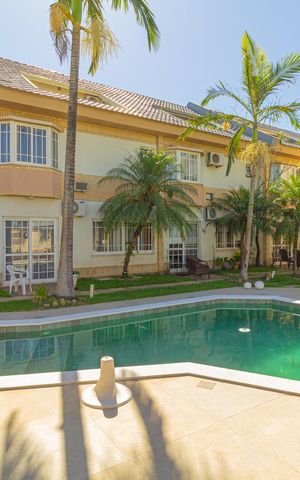 Casa para alugar com 148m², 4 quartos e 2 vagas Casa para alugar com 148m², 4 quartos e 2 vagasÁrea comum - Piscina
