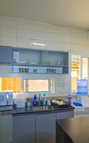 Casa para alugar com 148m², 4 quartos e 2 vagas Casa para alugar com 148m², 4 quartos e 2 vagasCozinha