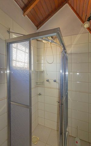 Casa para alugar com 148m², 4 quartos e 2 vagas Casa para alugar com 148m², 4 quartos e 2 vagasBanheiro da Suíte 2