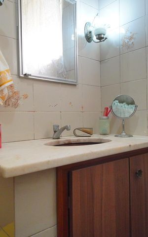 Casa à venda com 350m², 2 quartos e 2 vagasBanheiro