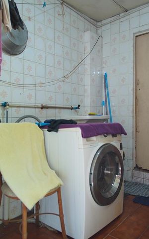 Casa à venda com 350m², 2 quartos e 2 vagasÁrea de Serviço