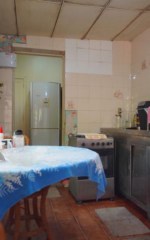 Casa à venda com 350m², 2 quartos e 2 vagasCozinha