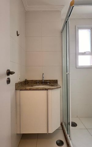 Apartamento à venda com 80m², 3 quartos e 2 vagas Apartamento à venda com 80m², 3 quartos e 2 vagasBanheiro Social