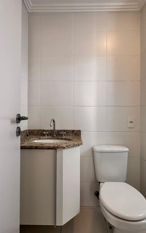 Apartamento à venda com 80m², 3 quartos e 2 vagas Apartamento à venda com 80m², 3 quartos e 2 vagasBanheiro da Suíte