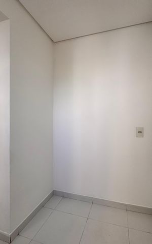 Apartamento à venda com 80m², 3 quartos e 2 vagas Apartamento à venda com 80m², 3 quartos e 2 vagasLavanderia