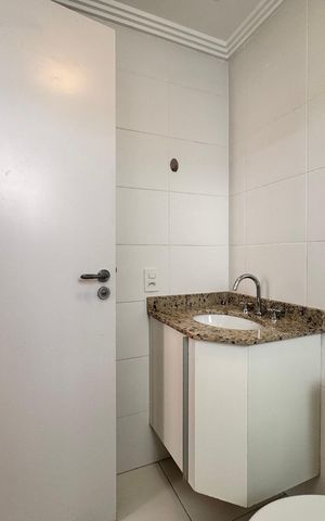 Apartamento à venda com 80m², 3 quartos e 2 vagas Apartamento à venda com 80m², 3 quartos e 2 vagasBanheiro da Suíte