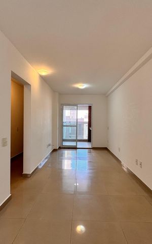 Apartamento à venda com 80m², 3 quartos e 2 vagas Apartamento à venda com 80m², 3 quartos e 2 vagasSala