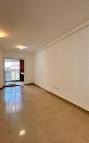 Apartamento à venda com 80m², 3 quartos e 2 vagas Apartamento à venda com 80m², 3 quartos e 2 vagasSala