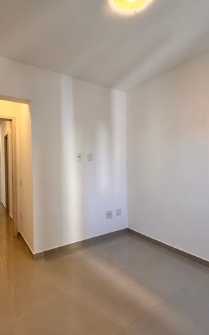 Apartamento à venda com 80m², 3 quartos e 2 vagas Apartamento à venda com 80m², 3 quartos e 2 vagasQuarto 1