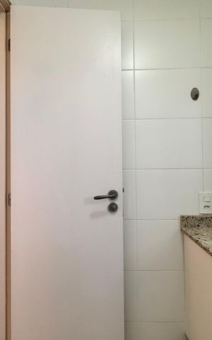 Apartamento à venda com 80m², 3 quartos e 2 vagas Apartamento à venda com 80m², 3 quartos e 2 vagasBanheiro Social