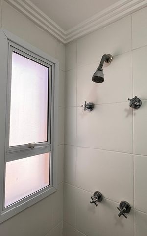 Apartamento à venda com 80m², 3 quartos e 2 vagas Apartamento à venda com 80m², 3 quartos e 2 vagasBanheiro Social