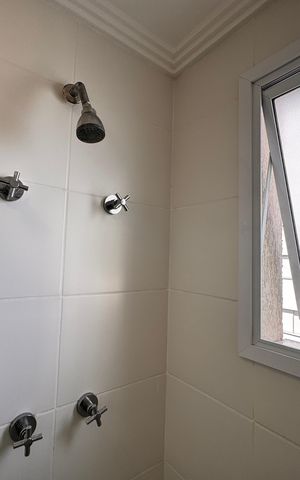 Apartamento à venda com 80m², 3 quartos e 2 vagas Apartamento à venda com 80m², 3 quartos e 2 vagasBanheiro da Suíte
