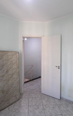 Casa de condomínio à venda com 180m², 3 quartos e 3 vagasQuarto 1