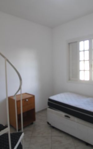 Casa de condomínio à venda com 180m², 3 quartos e 3 vagasQuarto 2