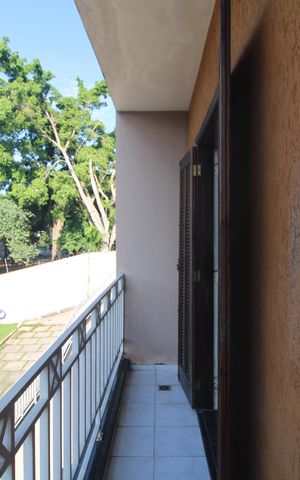 Casa de condomínio à venda com 180m², 3 quartos e 3 vagasSuíte - Sacada