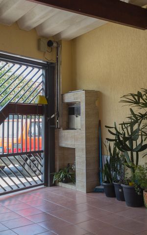 Casa à venda com 177m², 3 quartos e 1 vaga Casa à venda com 177m², 3 quartos e 1 vagaGaragem