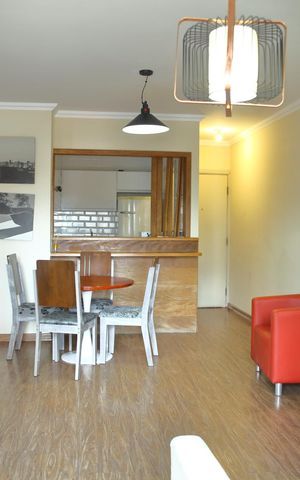 Apartamento à venda com 65m², 2 quartos e 1 vagaSala