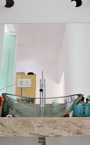 Casa à venda com 180m², 3 quartos e 2 vagasBanheiro da Suíte