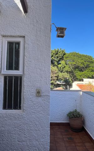 Casa à venda com 675m², 4 quartos e 6 vagas