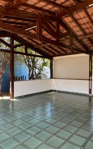 Casa à venda com 675m², 4 quartos e 6 vagas