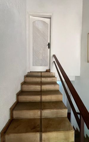 Casa à venda com 675m², 4 quartos e 6 vagas