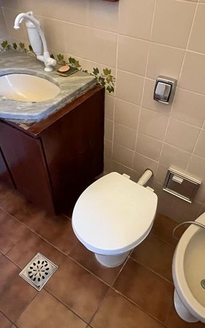 Casa à venda com 675m², 4 quartos e 6 vagas