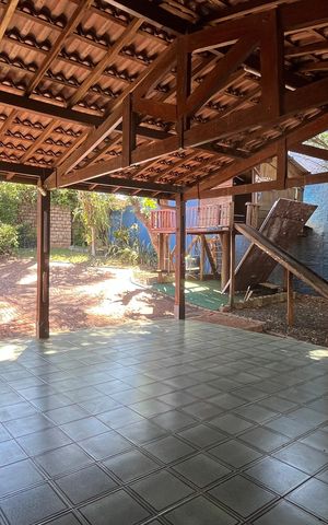 Casa à venda com 675m², 4 quartos e 6 vagas