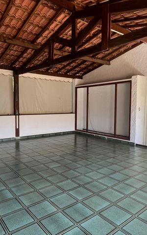 Casa à venda com 675m², 4 quartos e 6 vagas