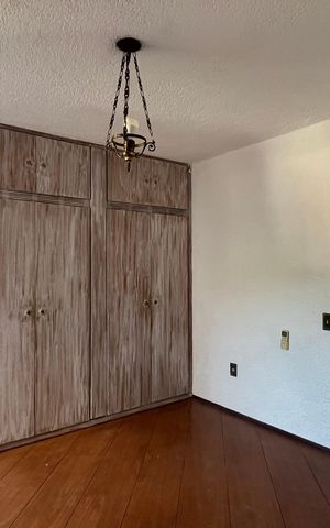 Casa à venda com 675m², 4 quartos e 6 vagas