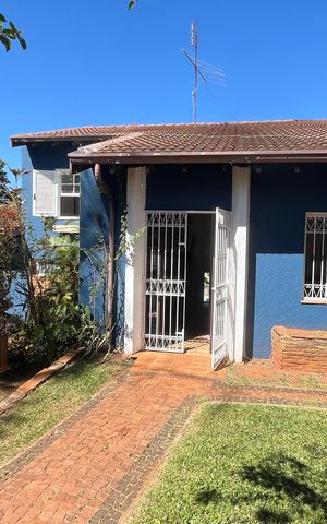 Casa à venda com 675m², 4 quartos e 6 vagas