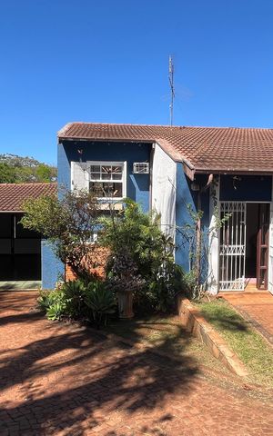 Casa à venda com 675m², 4 quartos e 6 vagas