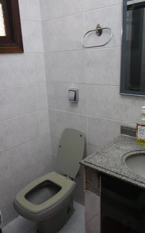 Casa à venda com 360m², 3 quartos e 4 vagasBanheiro Social 2