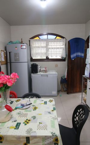 Casa à venda com 360m², 3 quartos e 4 vagasCozinha