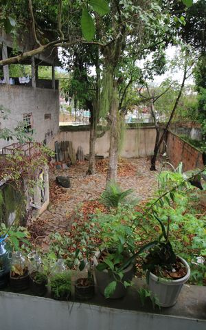 Casa à venda com 360m², 3 quartos e 4 vagasQuintal